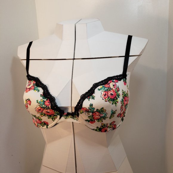 2/$20 34DD NEW BRA adjustable underwire white